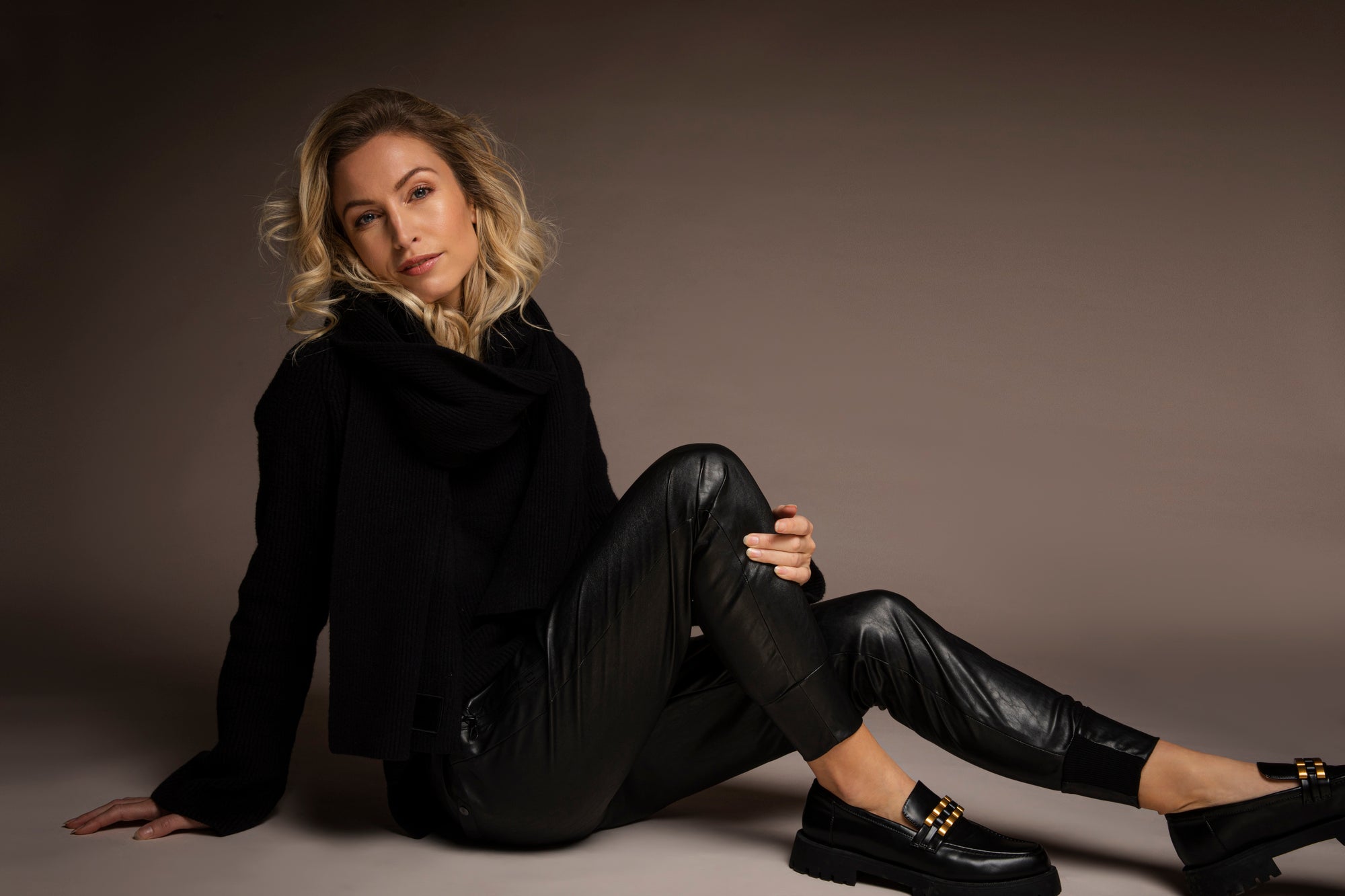 Official Website ZHRILL - Main Image